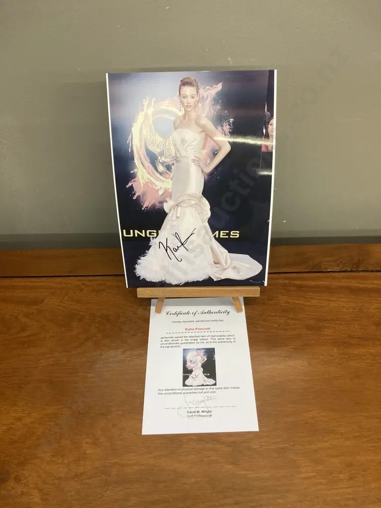 Kalia Prescott "Hunger Games" Signed Picture With Authentication. 30 x 21cm Image 1++